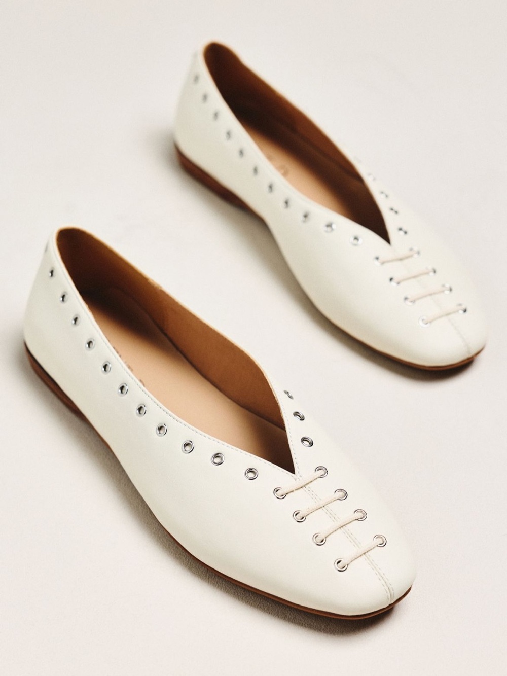 NWT Silent D Lonny Grommet Lace Up Flats